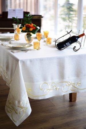 Gloxinia Embroidered Linen Tablecloth